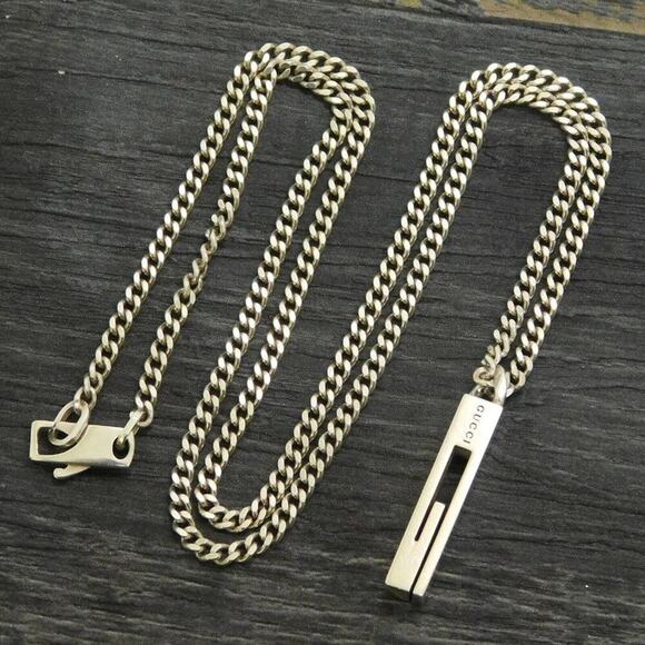 Authentic GUCCI 925 Sterling Silver G Logo Charm Pendant Necklace – 18" - Picture 1 of 9